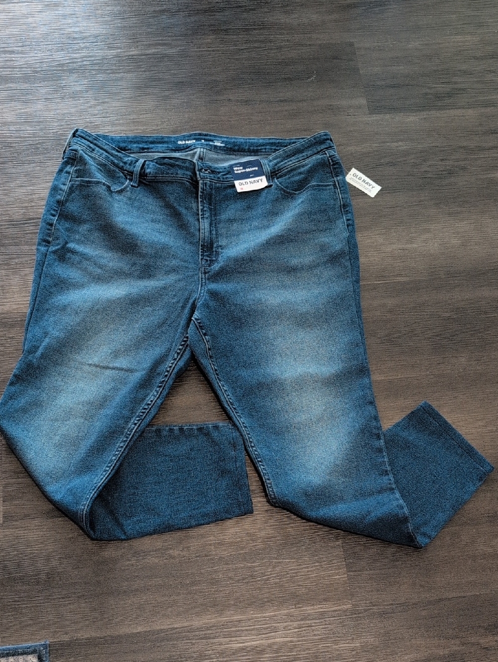 NWT Old Navy High-Rise WOW Super Skinny - Sz 18